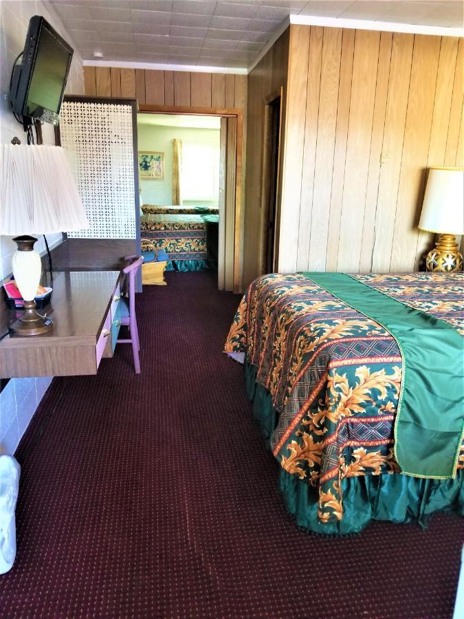 Town House Motor Worland