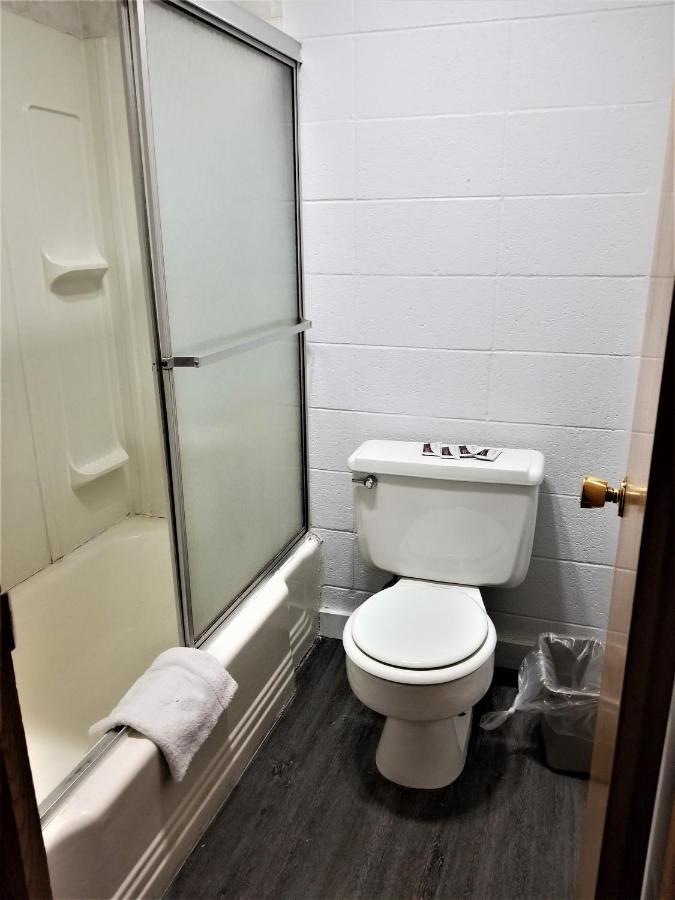 Town House Motor Worland